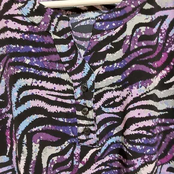 🌺 NWT Strictly Scrubs Long Sleeve Scrub Top - Picture 3 of 10